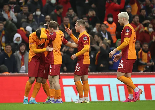 1644569184563.jpg Galatasaray'da gözler Kayserispor maçında! Bu kez rekor tersten yazılabilir...-3