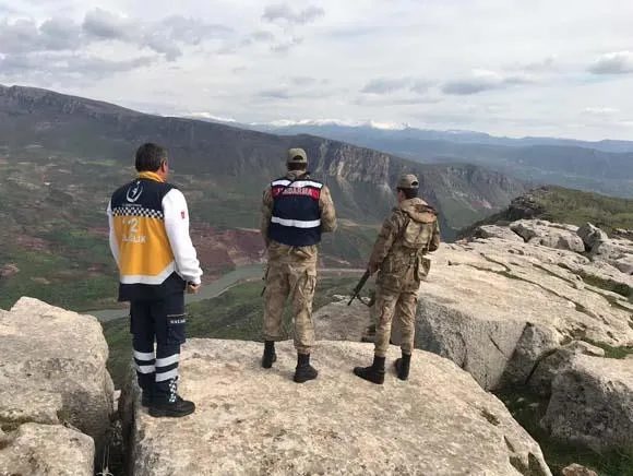 Siirt'te korkunç olay! Ot toplarken 750 metre yükseklikten düştü-2