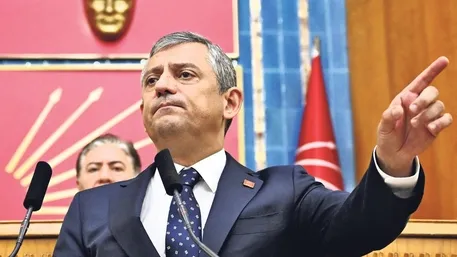 CHP’den ayrılan Özgür Özel yeni partisini yolsuzluk ve rüşvet şüphelisi ekibiyle kuracak! Destekçileri il başkanlıklarını yağmadı