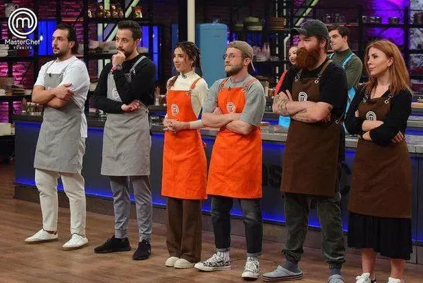 Ne beklediler ne buldular! Masterchef'te Dilara Emir Sergen bombası patladı izleyici şıp diye yakaladı! Emir Elidemir...-3
