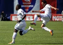 Emenike ilgili şok iddia!