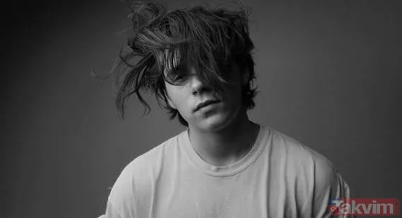 Victoria Beckham ateş püskürdü! "Oğlumun peşini bırak!" - 7