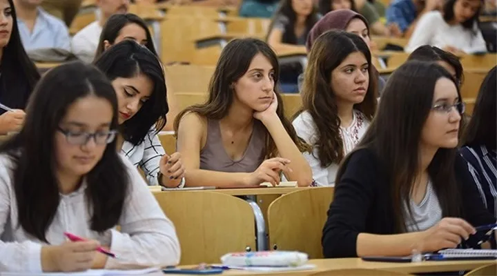 ogrenci-affi-masada-yok-baskani-ozvar-detaylari-acikladi-1763819344151.jpeg Öğrenci affı masada! YÖK Başkanı Özvar detayları açıkladı-3