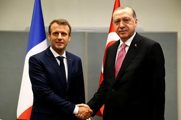 Macron'dan Erdoğan'a tebrik