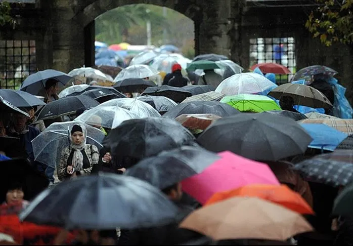 Meteoroloji'den 13 ile son dakika sağanak yağış uyarısı! Bugün hava nasıl olacak? 10 Nisan 2019 hava durumu - 12