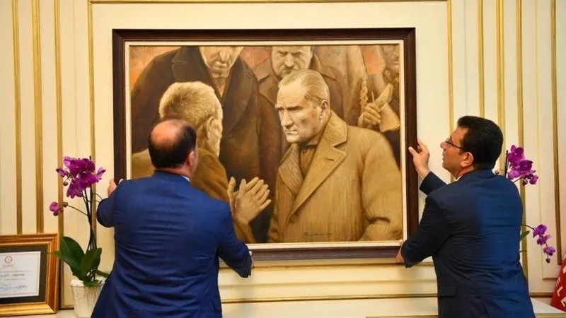 ekrem-imamoglunun-ataturk-tablosu-indirildi-yalani-bir-kez-daha-patladi-besledigi-trol-ifsa-etti-1708679738099.jpeg Ekrem İmamoğlu'nun "Atatürk tablosu indirildi" yalanı bir kez daha patladı! Beslediği trol ifşa etti-6