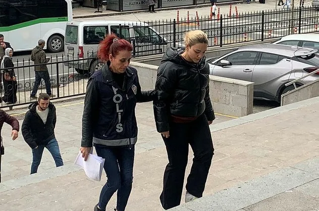 Türkiye'nin konuştuğu sahte doktor Ayşe Özkiraz olayında yeni gelişme! Avukatı aracılığıyla...