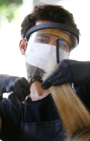 Son dakika: Kuaför salonlarında koronavirüs ile ilgili nasıl önlemler alınacak?