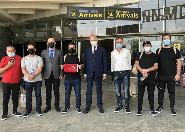 son-dakika-nijeryada-serbest-birakilan-turk-gemicilerin-tamami-turkiyenin-abuja-buyukelciligine-ulasti-1613234362518.jpeg