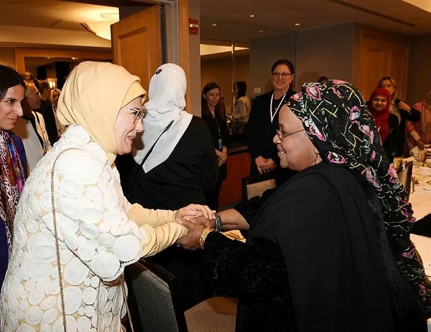 Emine Erdoğan, ABD'li Müslüman toplumun kadın temsilcileriyle buluştu-2