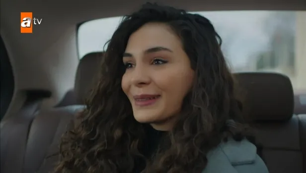 Hercai'nin Reyyan'ı Ebru Şahin ile Miran'ı Akın Akınözü arasında şaşırtan gerçek! Meğer ikili...