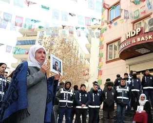 Diyarbakır anneleri HDPlilere tepki gösterdi: HDP Kürtlerin düşmanı