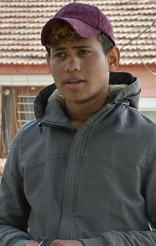 Son dakika: Yunan askerinden göçmenlere insanlık dışı muamele!  Burnunu kırıp parasını aldılar