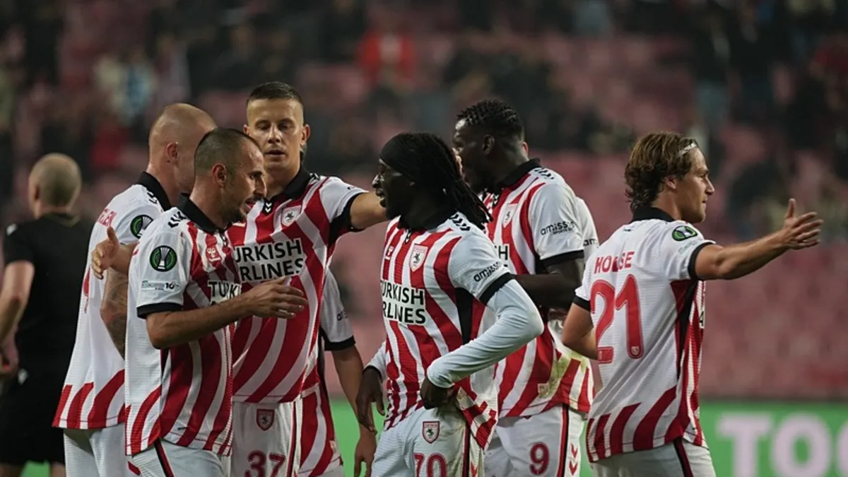 Samsunspor Kiev'i 3 golle devirdi! Temsilcimiz Avrupa'da 2'de 2 yaptı!
