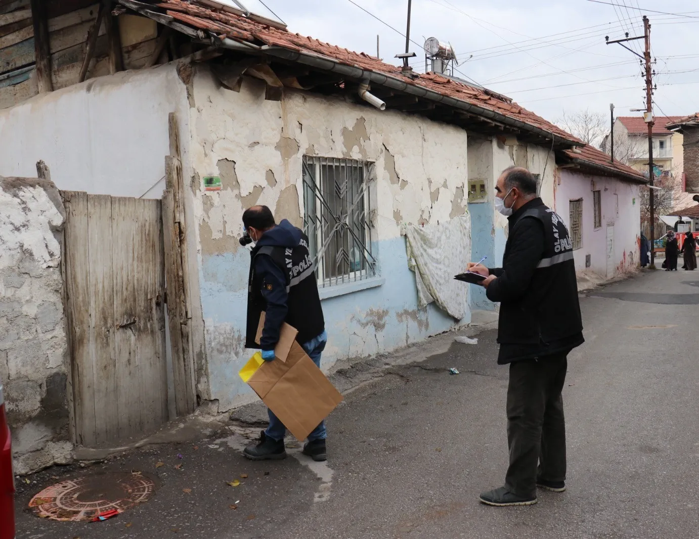 Sahte alkol komaya soktu