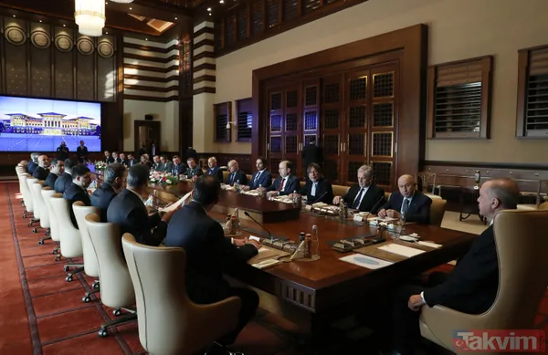 Fulbol camiası Küliye'de! Başkan Erdoğan kulüp başkanlarıyla tek tek tokalaştı - 15