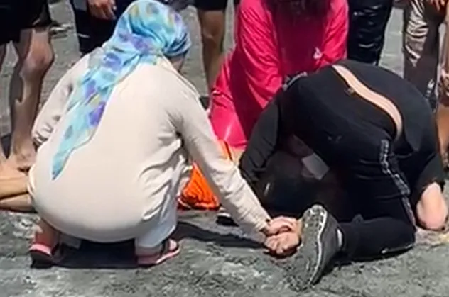 Salda Gölü'ne giren genç boğuldu