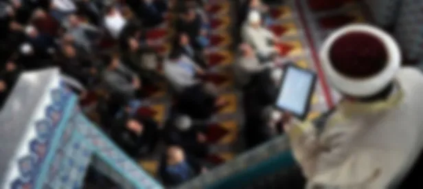 Cuma hutbesi diye Zaman köşe yazısını okumuşlar!