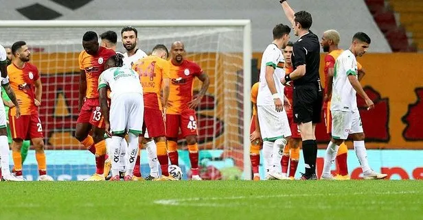 Galatasaray’ın Alanyaspor ile oynadığı maça tartışmalı pozisyonlar damga vurdu