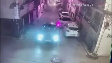 Fatih’te otomobilde cinayet anı kamerada