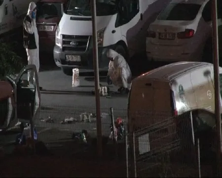 Bayrampaşa'da AVM otoparkında bombalı motosiklet bulundu-1