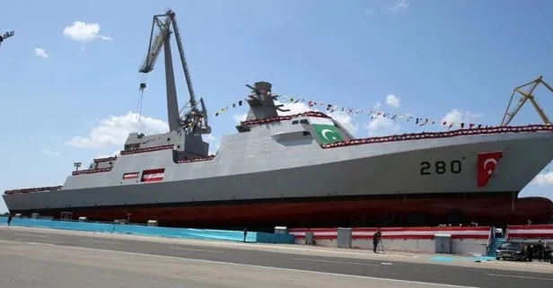 Türkiye için gurur günü! Mavi Vatan’a 2 karakol gemisi katıldı! Pakistan'a "PNS Barbür" teslim edildi