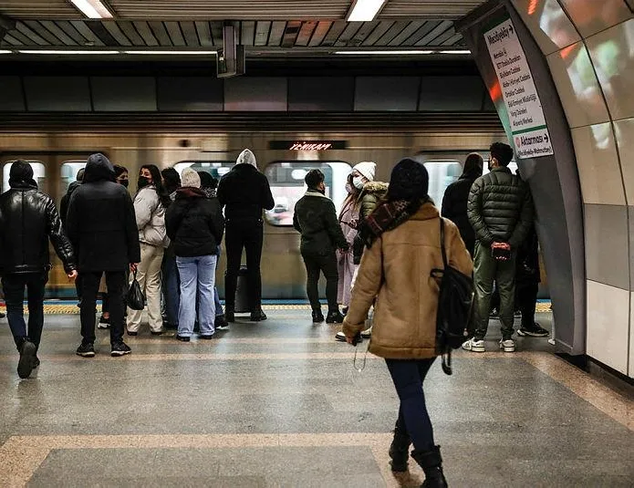 Metro kullanacaklar dikkat! Saat değişti