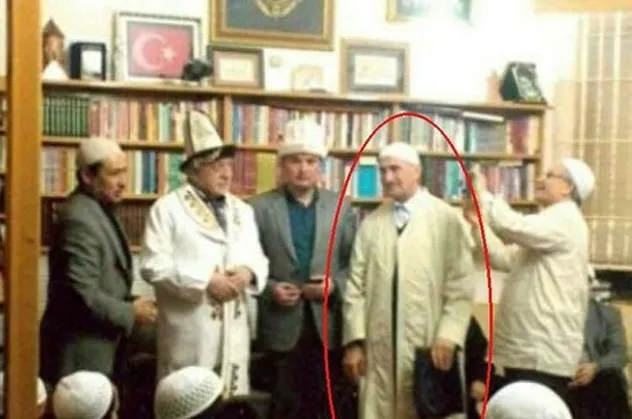 Yusuf Bekmezci fotoğraflara rağmen FETÖ elebaşıyla görüştüğünü inkar etti!