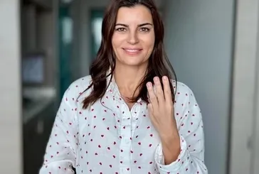 Rektum kanseriyle mücadele eden Ece Vahapoğlu’ndan ameliyat sonrası paylaşım! 6 saat sürdü