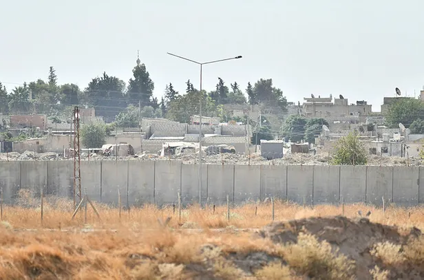 Fırat'ın doğusunda büyük panik! Kamyonlar birbiri ardında geldi-3