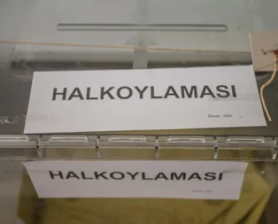 Aranan FETÖ’cü sandık başında yakalandı