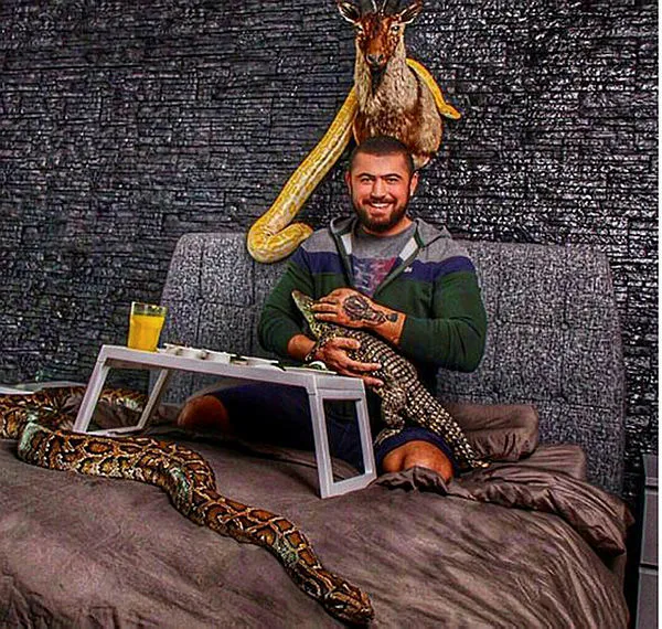 cerkes-cezgiz-kimdir-kac-yasinda-nereli-cerkes-cengiz-lakapli-cengiz-siklaroglu-silahli-saldiriya-mi-ugradi-ne-1671091306932.jpg Çerkes Cezgiz kimdir, kaç yaşında, nereli? Çerkes Cengiz lakaplı Cengiz Şıklaroğlu silahlı saldırıya mı uğradı, neden?-2