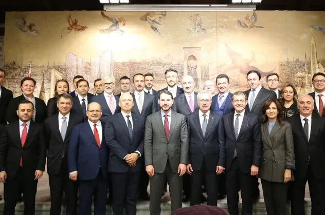 Bakan Albayrak bankacılarla toplantı yaptı
