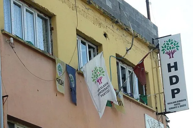 Osmaniye HDP il binasında arama: İl Başkanı Cebrail Mutlu'yu gözaltına alındı