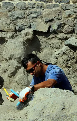 Erzurum Kalesi'nde kazı çalışmaları sürüyor