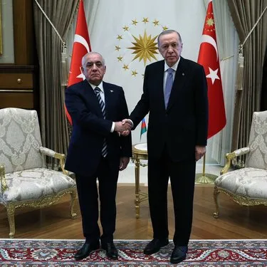 Başkan Erdoğan Külliye’de Azerbaycan Başbakanı Ali Asadov’u kabul etti