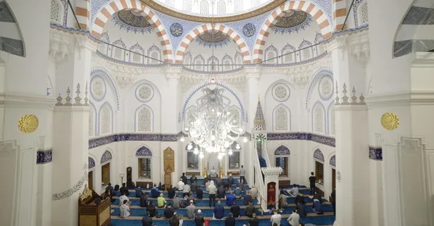 Danimarka’da ilk teravih namazı kılındı