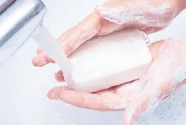 Egzamaya karşı koruyucu: Katı sabun ve yağ bazlı nemlendirici