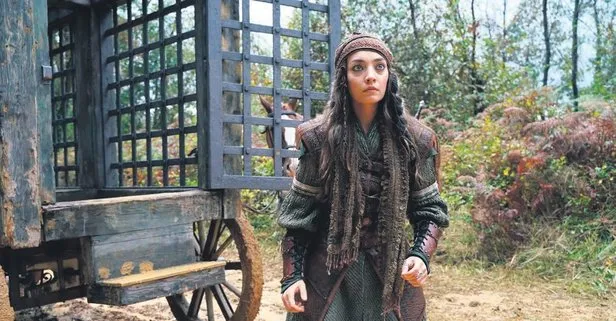 Zeynep Tuğçe Bayat ve Cansel Elçin çiftinden samimi itiraflar