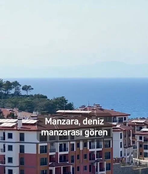 1782675398106.jpeg Hatay Arsuz TOKİ deprem konutları hak sahiplerine teslim edildi: Depremzedeler yeni evlerine kavuştu-3