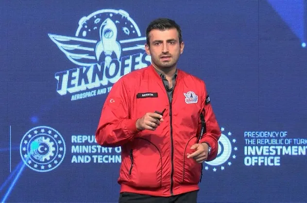 Selçuk Bayraktar: Gayretimiz geleceğin mobilitesinde devrim yaratacak uçan araba teknolojisini geliştirmek