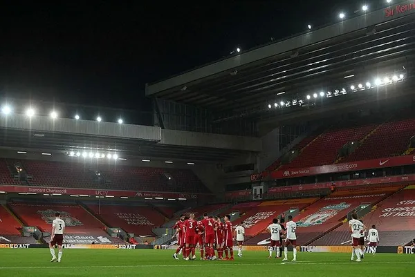 Son şampiyon Liverpool Arsenal'i 3 golle geçti-4