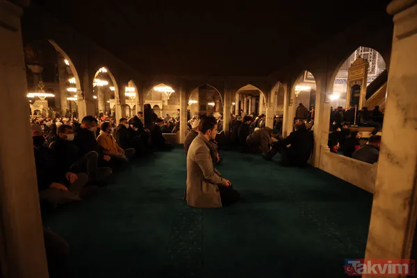 Miraç Kandilinde camiler doldu: Dualarla idrak edildi - 9