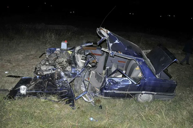 Tekirdağ'da korkunç kaza! Araç paramparça oldu: 1 ölü 8 yaralı