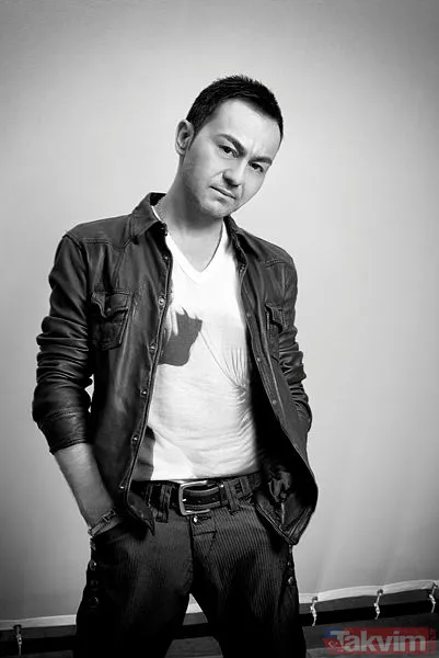 İrlandalı Manken Chloe Loughnan İle Boşandıktan Sonra Evine Haciz Gelen Serdar Ortaç, Sosyal Medyada Açtığı Bir Canlı Yayında Şoke Eden Açıklamalarda Bulundu.