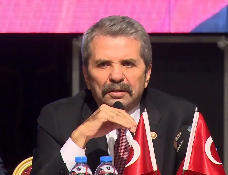 15 Temmuz gecesi FETÖ’ye göz kırptıklarını itiraf etti