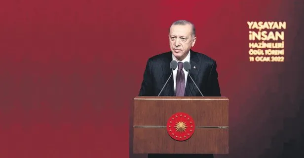 Başkan Erdoğan’dan: Vesayeti yendik terörün başını ezdik!