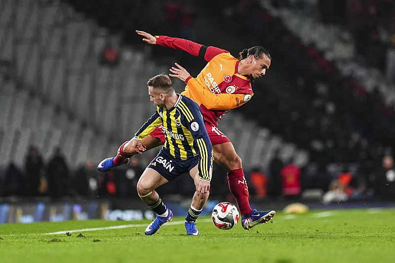 Spor yazarları Galatasaray - Fenerbahçe Süper Kupa finalini yorumladı! "Patron geldi" - 21