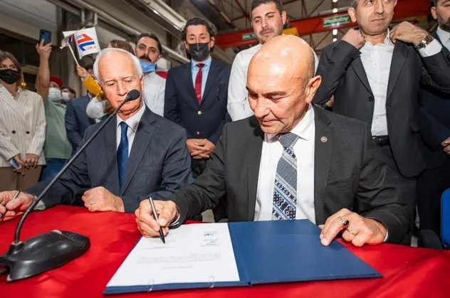 Borç batağındaki CHP'li İzmir Büyükşehir Belediyesi'nde metro çalışanlarının maaşı 11 bin liraya çıkarıldı