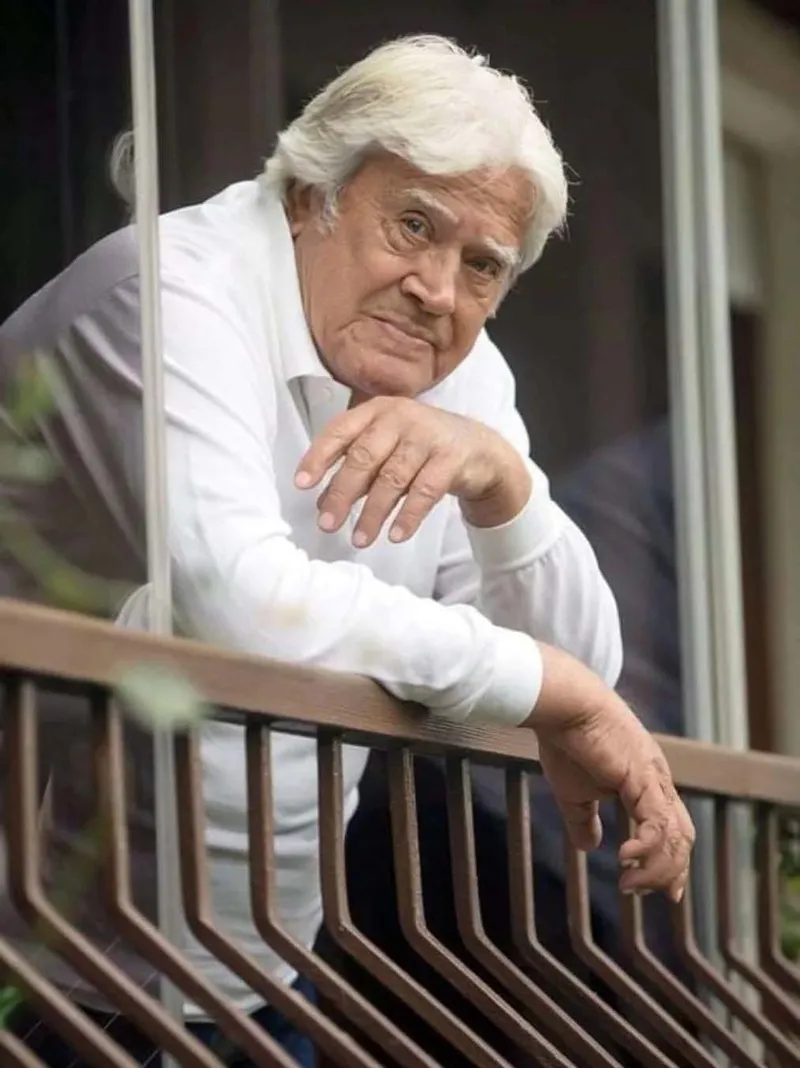 murat-arkin-babasi-cuneyt-arkinin-o-sozlerini-unutamadi-beynime-kazindi-1769001241111.jpg Murat Arkın babası Cüneyt Arkın’ın o sözlerini unutamadı: “Beynime kazındı”-6